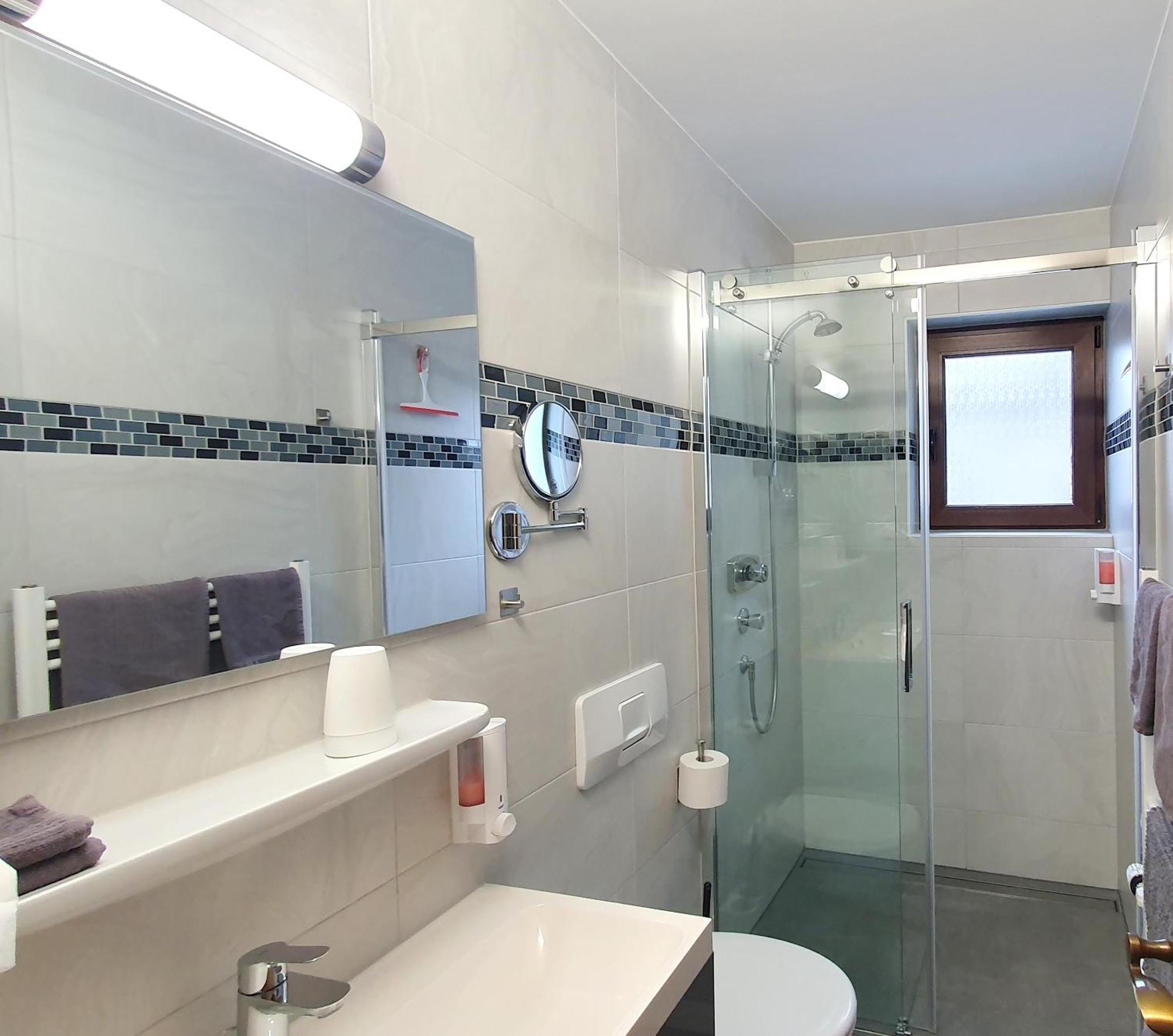 Hotel Garni Haus Alpine - Chiemgau Karte Inkl Ruhpolding Luaran gambar