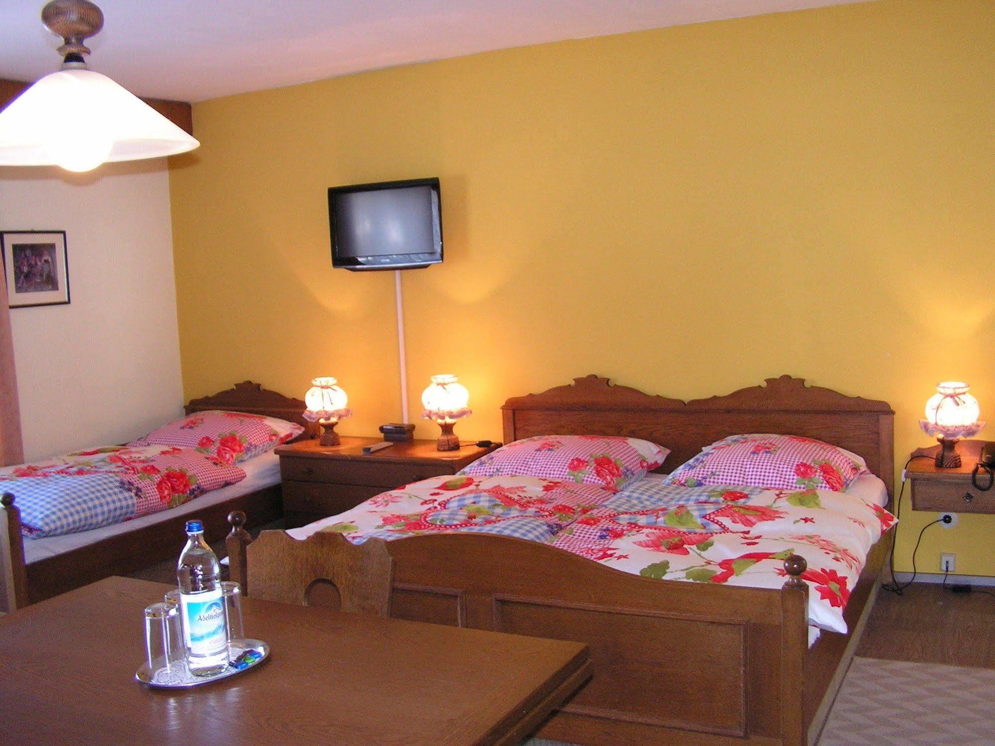 Hotel Garni Haus Alpine - Chiemgau Karte Inkl Ruhpolding Luaran gambar