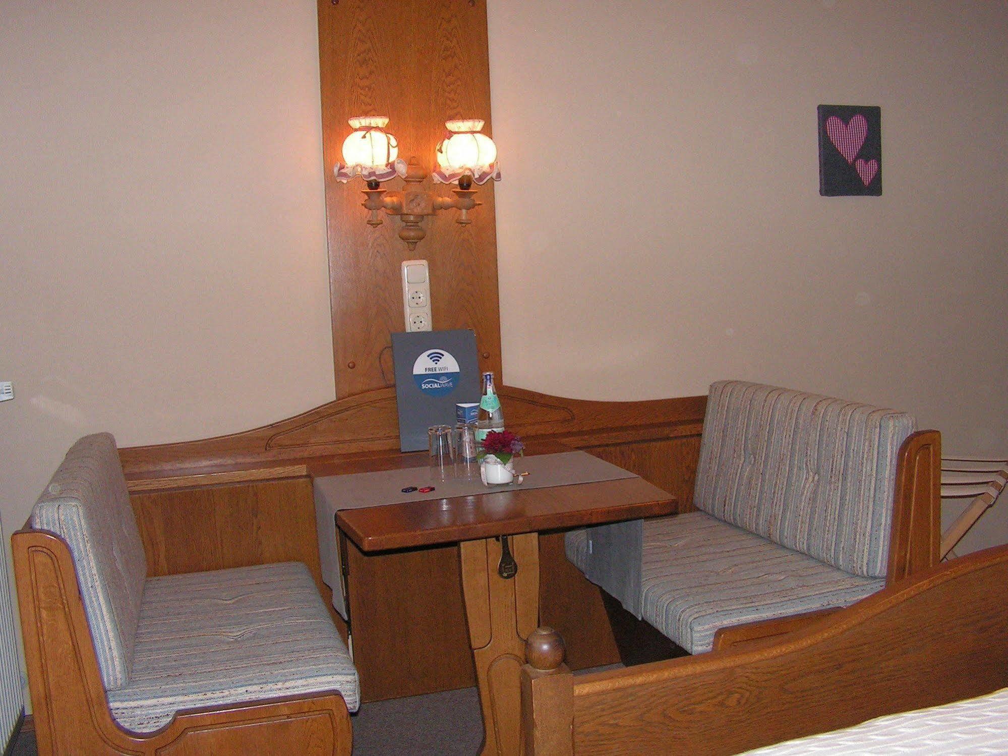 Hotel Garni Haus Alpine - Chiemgau Karte Inkl Ruhpolding Luaran gambar